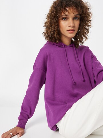 PIECES - Sweatshirt 'Chilli' em roxo