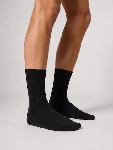 sockenkauf24 Athletic Socks in Black: front