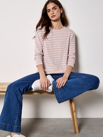 Chemisier ' ' Apricot en rose : devant