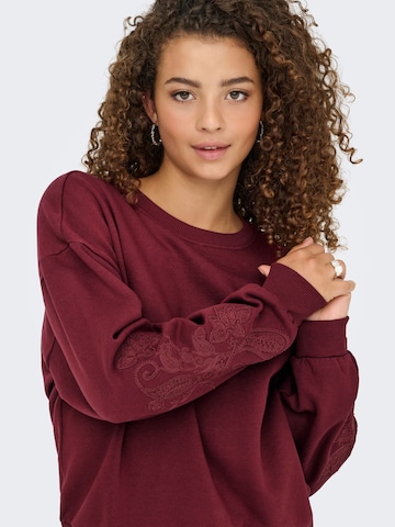Sweat-shirt 'ONLBrooklyn' ONLY en rouge