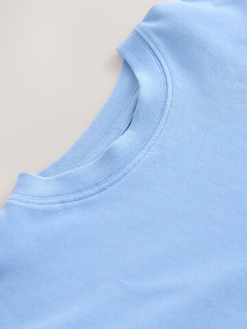 Next Тениска в синьо