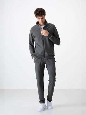 Survêtement Tommy Life en gris