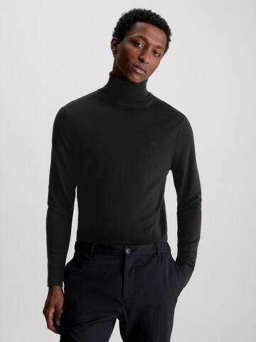 Pull-over Calvin Klein en noir : devant