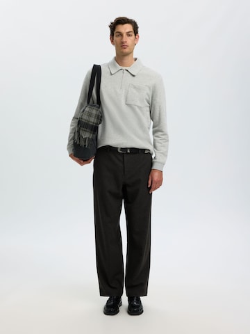 SELECTED Loosefit Chino in Bruin