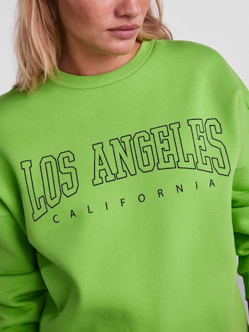 PIECES Sweatshirt 'OLINE' in Green