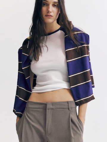 Pull&Bear Voľný strih Plisované nohavice - Sivá