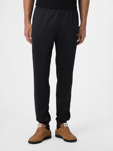 FILA Tapered Broek 'SAGANO' in Zwart: voorkant