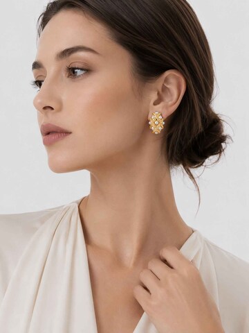 Orecchini 'Encounter Pearl Gold Earrings' di RteRme in oro