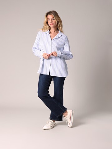 Chemisier 'Owany' Deeluxe en bleu : devant