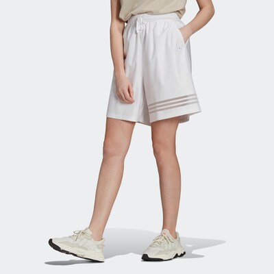 ADIDAS ORIGINALS Broek in de kleur Lichtgrijs, Modelweergave