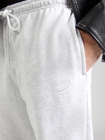 Nike Sportswear Конический (Tapered) Штаны 'Club Fleece' в Бежевый