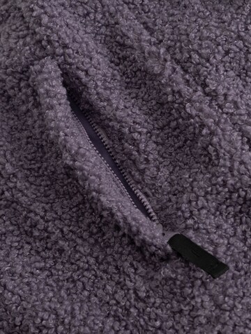 Derbe Fleecejacke 'Kuschelby' in Lila