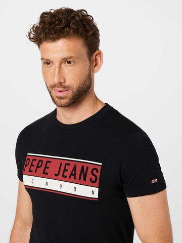 Pepe Jeans - Camiseta 'JAYO' en negro