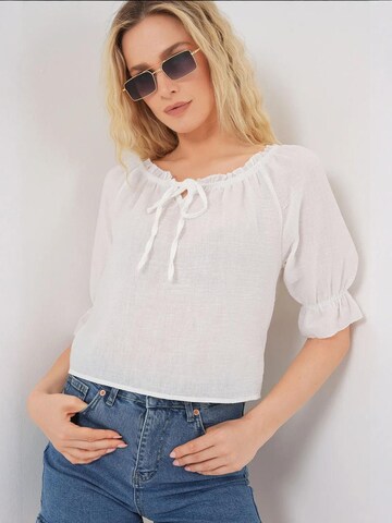 Camicia da donna di Bigdart in bianco