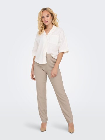 regular Pantaloni con pieghe 'CARO POPTRASH' di ONLY in beige