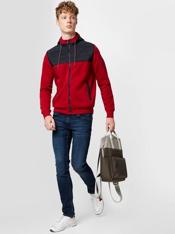 bugatti Sweatjacke in Rot