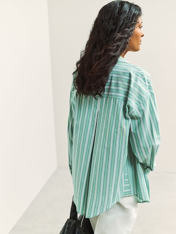Next Blouse in Green