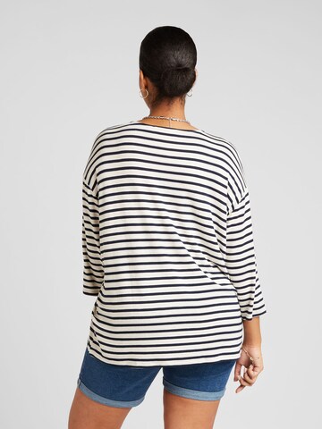 Vero Moda Curve Shirt in Grau