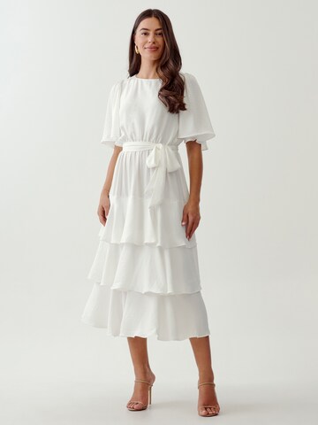 Tussah Dress 'QUINN' in White: front