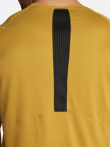 GOLD´S GYM APPAREL Bluser & t-shirts 'KURT' i gul