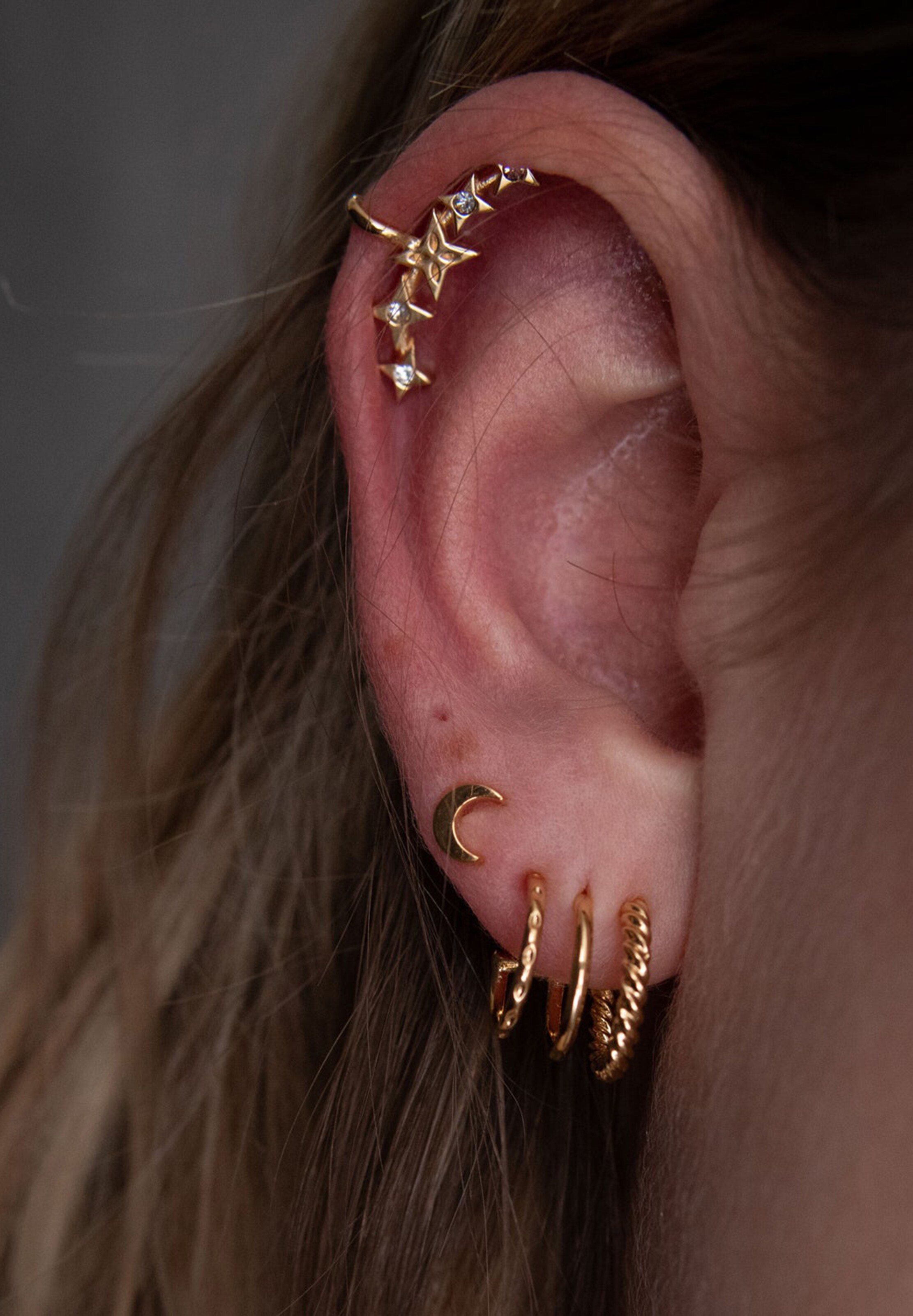 Boucles d'oreilles 'Mond' Stilnest en or : devant