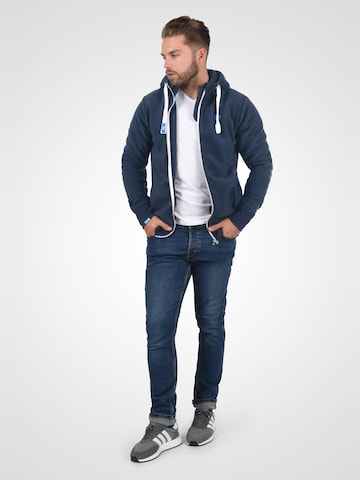 Veste en polaire !Solid en bleu : devant