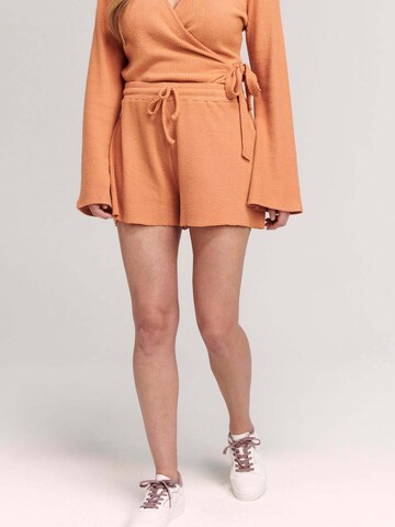 Shiwi Regular Shorts in Orange