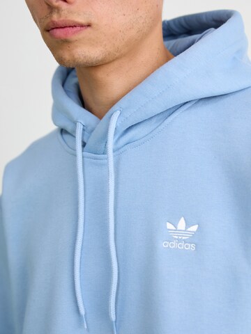 mėlyna ADIDAS ORIGINALS Megztinis be užsegimo 'ESS'
