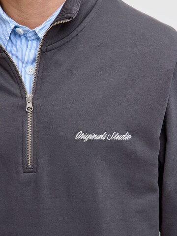 JACK & JONES Sweatshirt 'JORNORREBRO' i grå