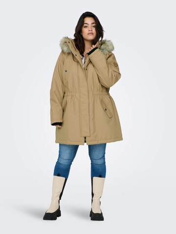 ONLY Carmakoma - Parka de inverno 'Irena' em castanho