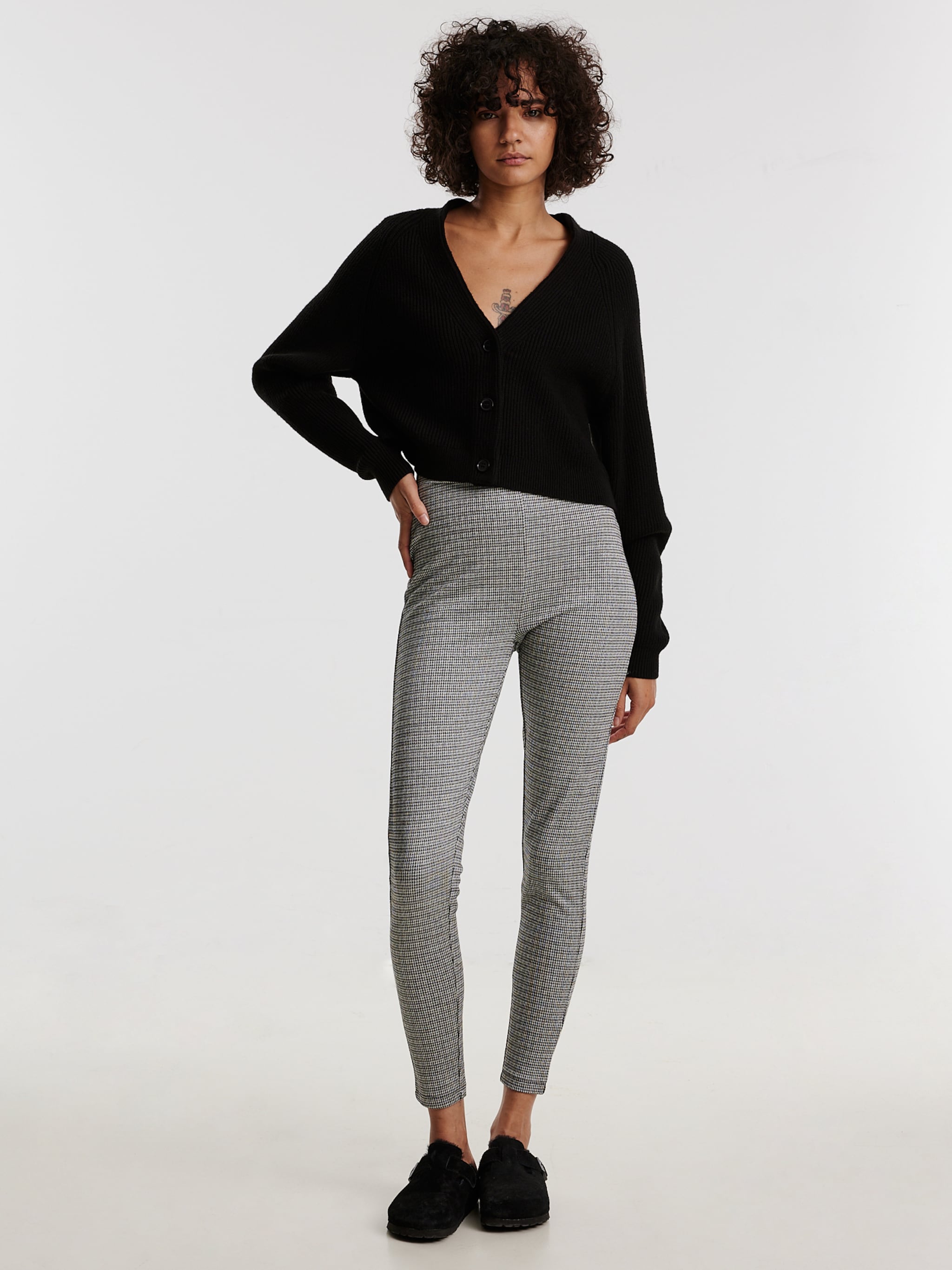 EDITED Producten Gebreid vest 'Geena' Zwart