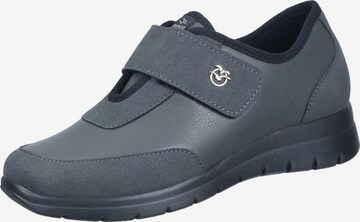 FLY FLOT Slipper in Grau: Vorderseite