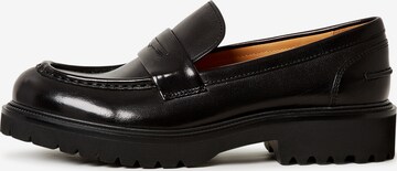 CESARE GASPARI Moccasins in Black: front