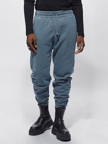 Young Poets Tapered Pants 'Maleo' in Blue: front