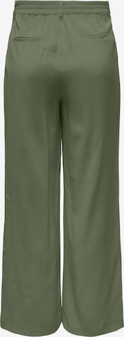 Wide leg Pantaloni con pieghe 'ARIS' di ONLY in verde