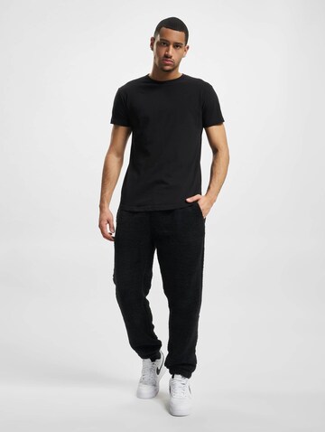 DEF - Tapered Calças em preto