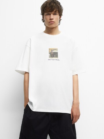 Pull&Bear Shirt in White: front
