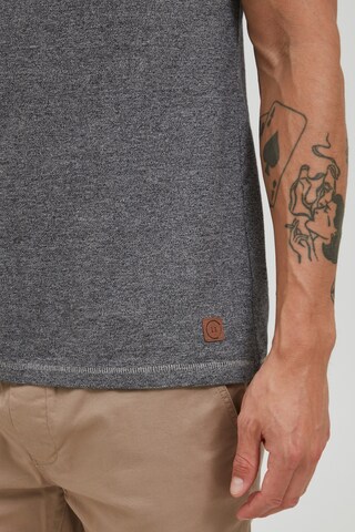 11 Project - Camiseta 'Sietse' en gris