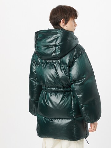 LEVI'S ® Зимно палто 'Pillow Bubble Mid' в зелено