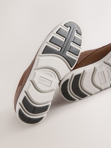 Chaussure à lacets Next en marron