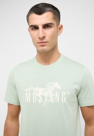 MUSTANG T-Shirt 'Austin' in Grün