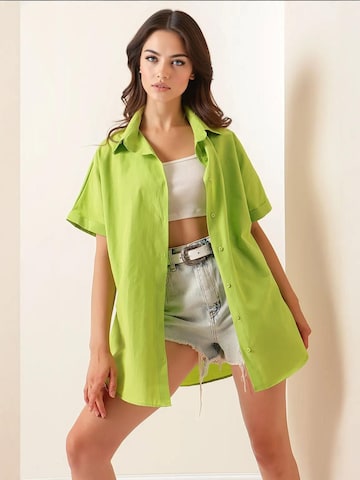 Bigdart Blouse in Green: front