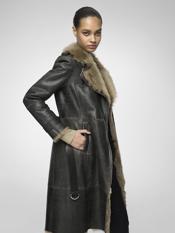 V S P Vinterfrakke 'Lyza' i brun