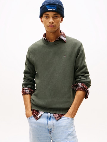Pull-over 'ESS' Tommy Jeans en vert : devant