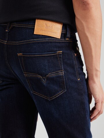 regular Jeans di DIESEL in blu
