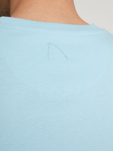 CHASIN' Shirt 'Bro' in Blue