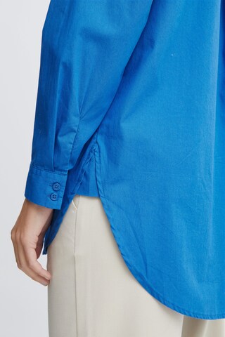 b.young - Blusa 'Gamze' en azul