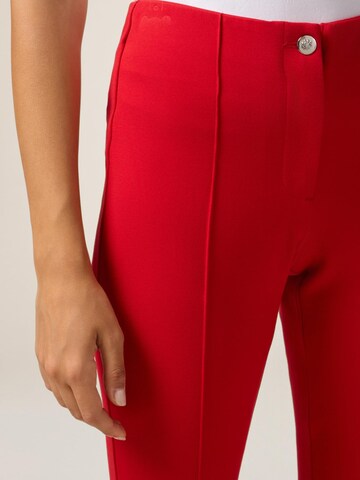 oltre Flared Trousers in Red