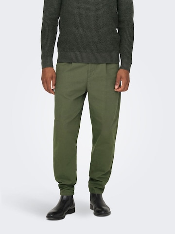 regular Pantaloni con pieghe 'Dew' di Only & Sons in verde: frontale