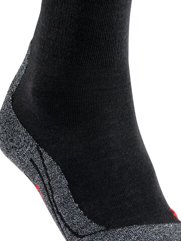 FALKE Sportsocken 'TK2 Explore'‌‌‌‌‌ in Schwarz